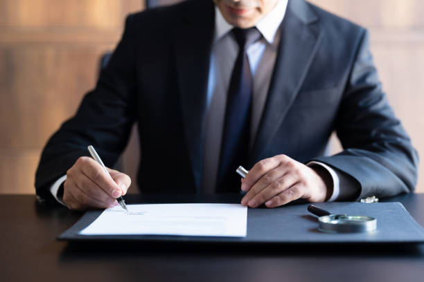 Confier les tâches à l’interne d’une entreprise à un juriste renommé