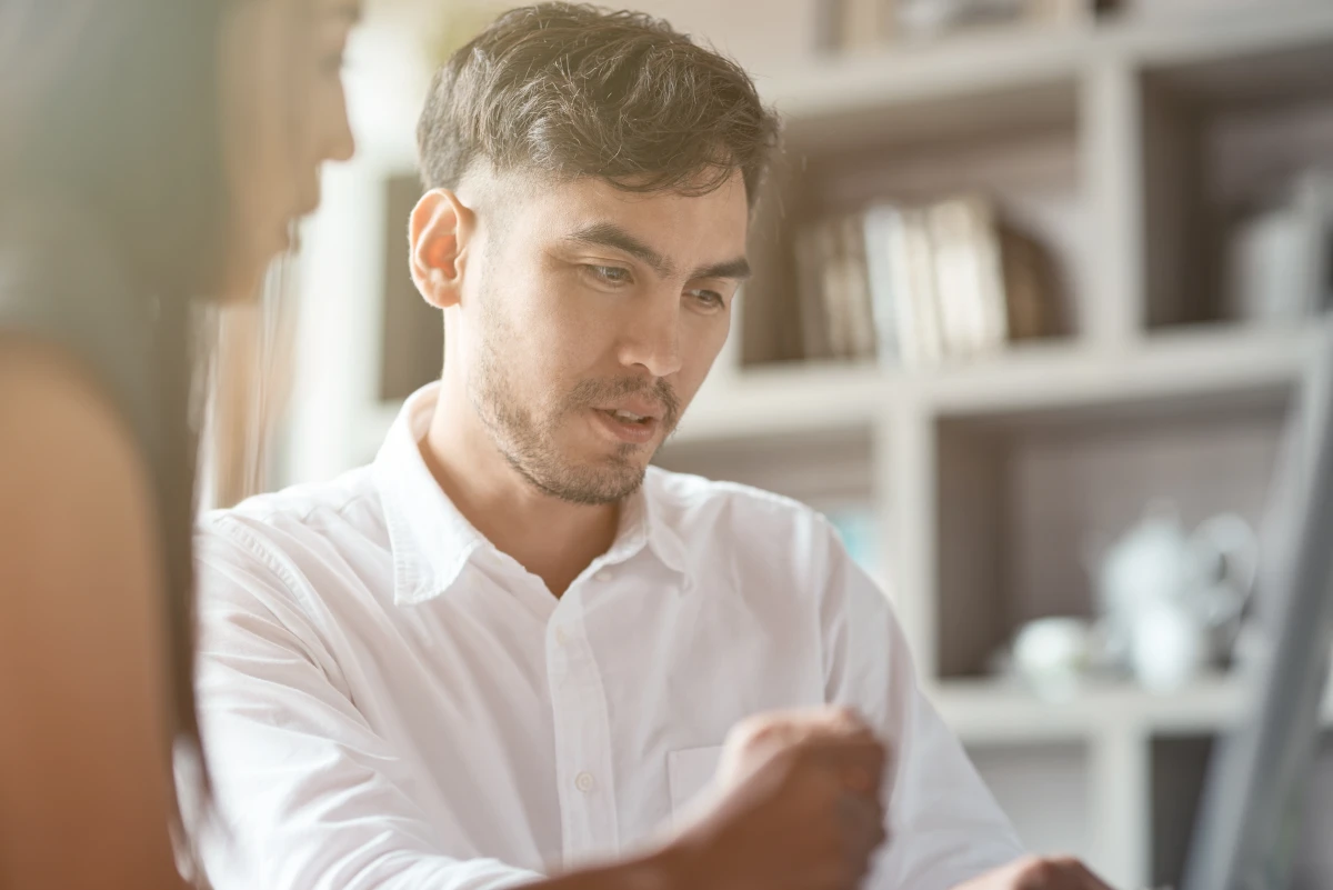 L'avenir du travail hybride : défis et opportunités