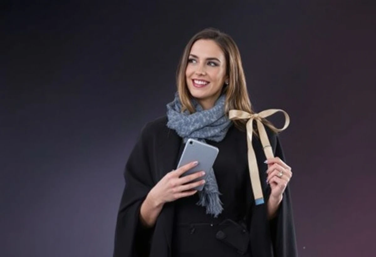 Les accessoires indispensables pour un look professionnel en télétravail